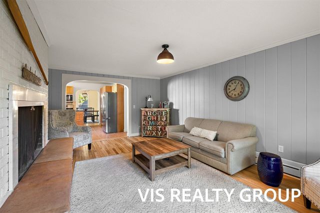 303 E Savidge Street, Spring Lake, MI 49456
