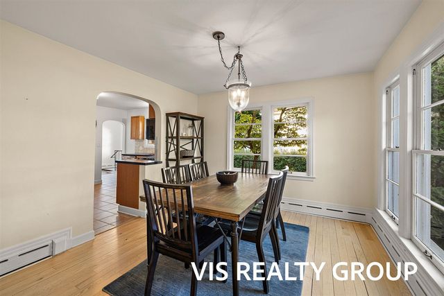 303 E Savidge Street, Spring Lake, MI 49456