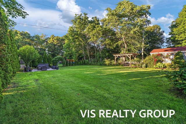 303 E Savidge Street, Spring Lake, MI 49456