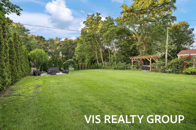 303 E Savidge Street, Spring Lake, MI 49456