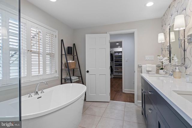 131 SUGARTOWN RD, Devon, PA 19333