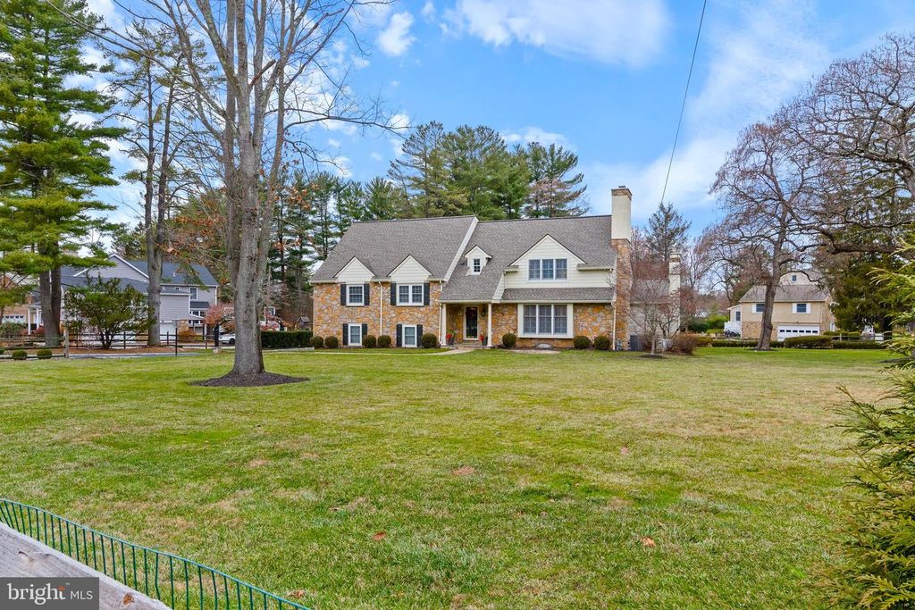 131 SUGARTOWN RD, Devon, PA 19333