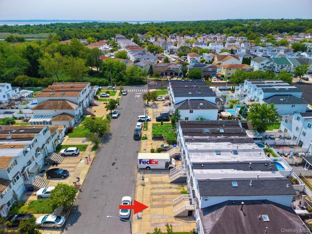 493 Medina Street, Staten Island, NY 10306