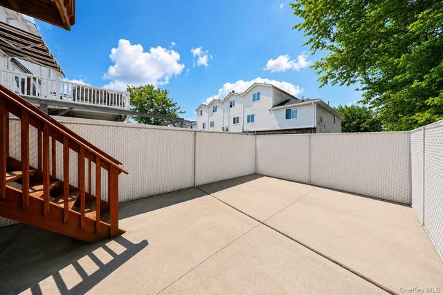 493 Medina Street, Staten Island, NY 10306
