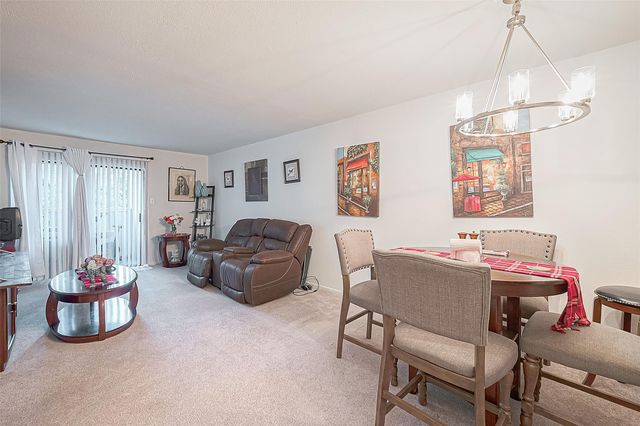 3075 Walnut Bend Lane 28, Houston, TX 77042