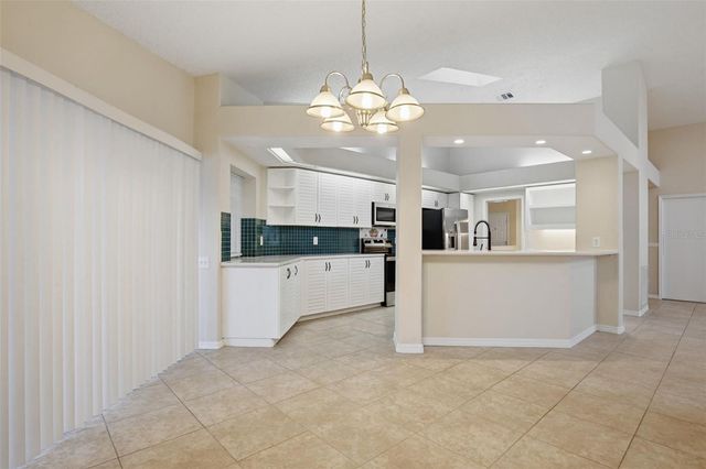 437 WATERFORD CIRCLE E, Tarpon Springs, FL 34688