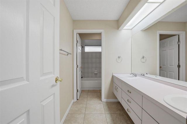 437 WATERFORD CIRCLE E, Tarpon Springs, FL 34688