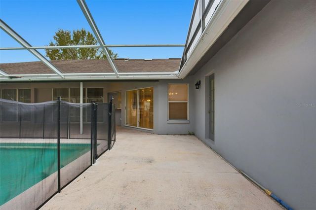 437 WATERFORD CIRCLE E, Tarpon Springs, FL 34688