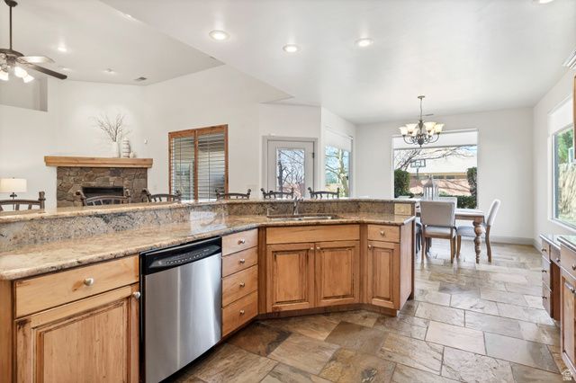 2434 S 2160 E, St. George, UT 84790