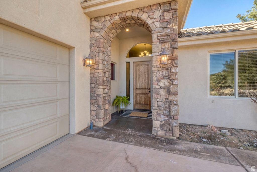 2434 S 2160 E, St. George, UT 84790
