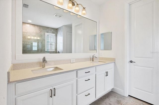 8177 STERNWAY ROAD, Sarasota, FL 34240