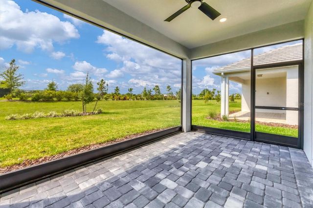 8177 STERNWAY ROAD, Sarasota, FL 34240