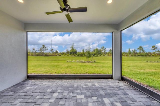 8177 STERNWAY ROAD, Sarasota, FL 34240