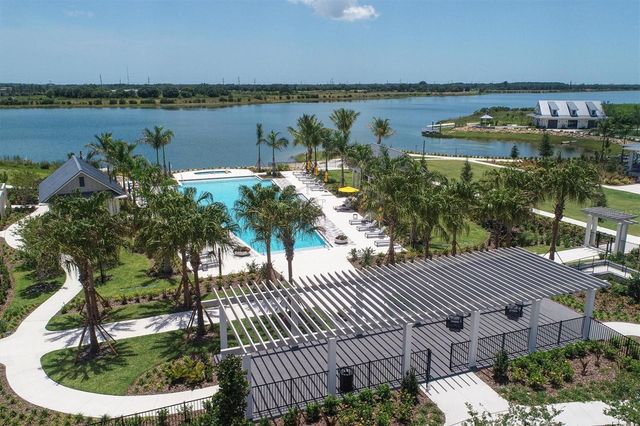 8177 STERNWAY ROAD, Sarasota, FL 34240