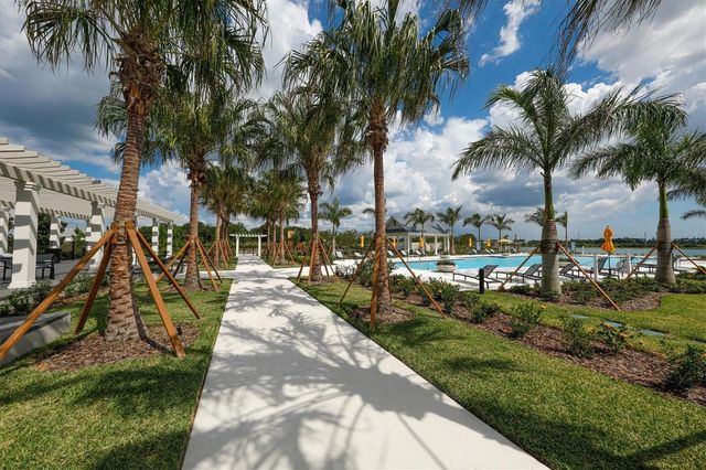 8177 STERNWAY ROAD, Sarasota, FL 34240