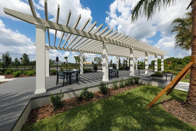 8177 STERNWAY ROAD, Sarasota, FL 34240