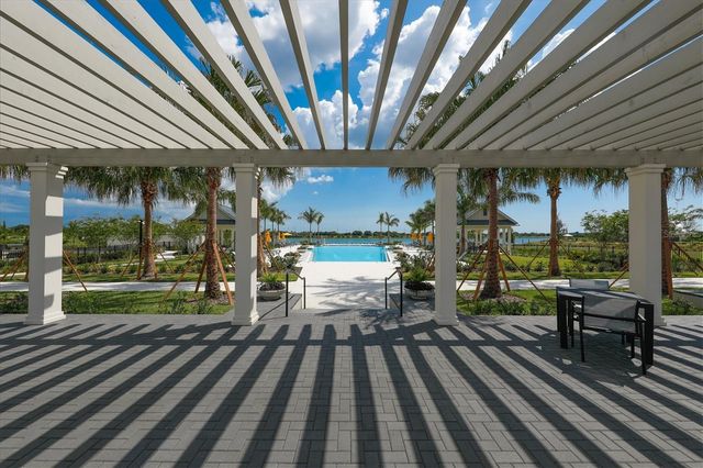 8177 STERNWAY ROAD, Sarasota, FL 34240