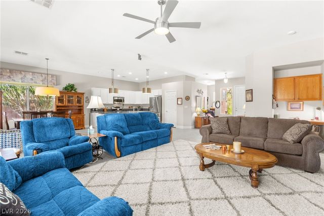 5432 Springer Spaniel Avenue, Las Vegas, NV 89131