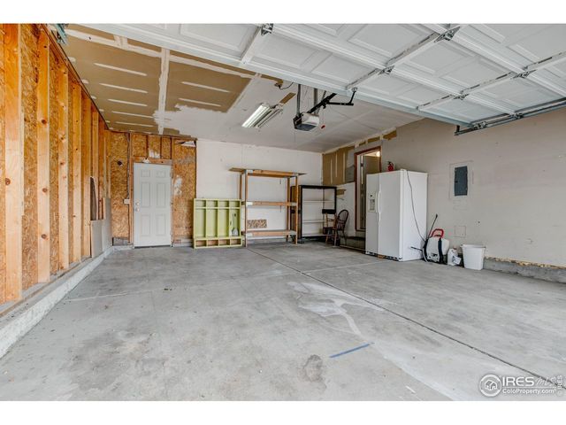 725 Columbine Dr, Windsor, CO 80550