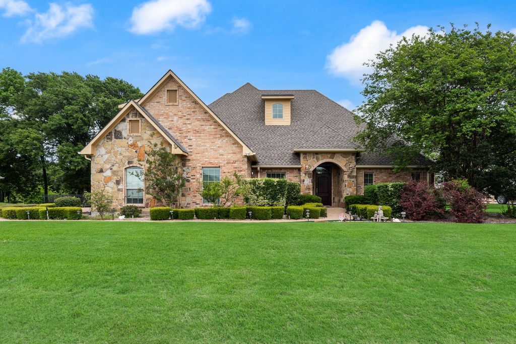 205 Canal Street, Corsicana, TX 75109