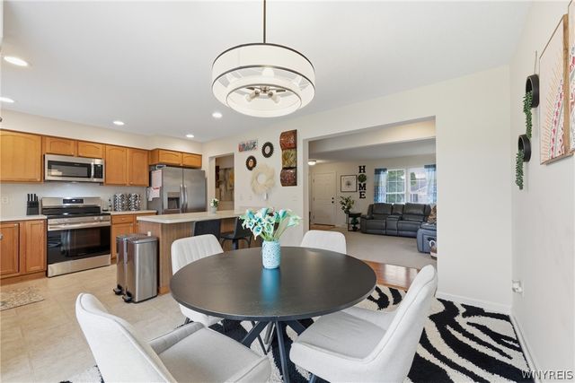 15 Ashwood Court, Lancaster, NY 14086