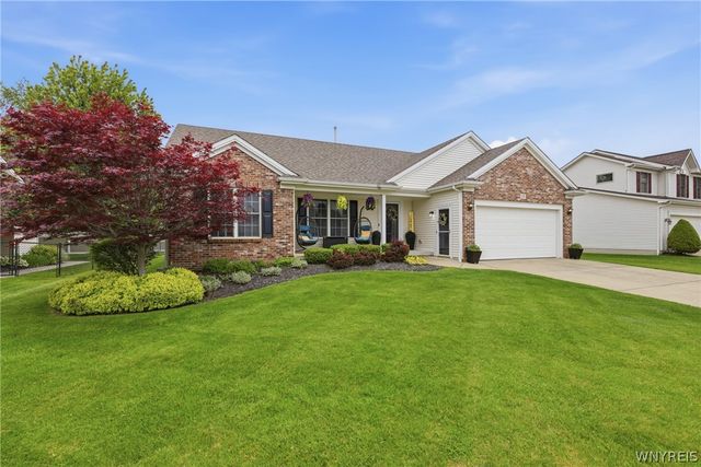 15 Ashwood Court, Lancaster, NY 14086