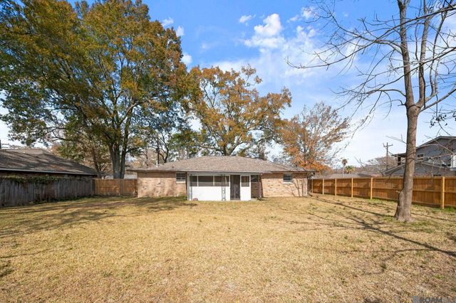 9042 Keaty Dr, Baton Rouge, LA 70809