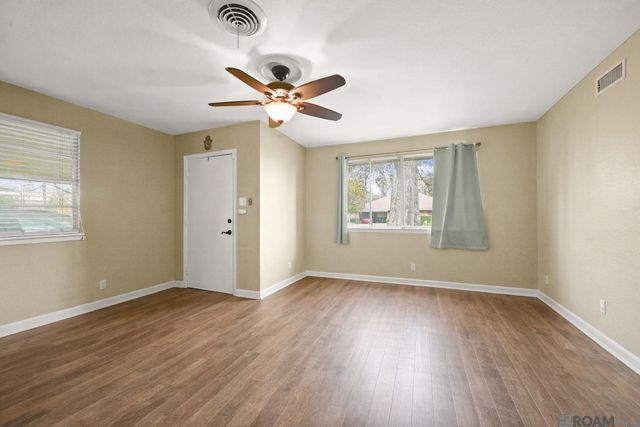 9042 Keaty Dr, Baton Rouge, LA 70809