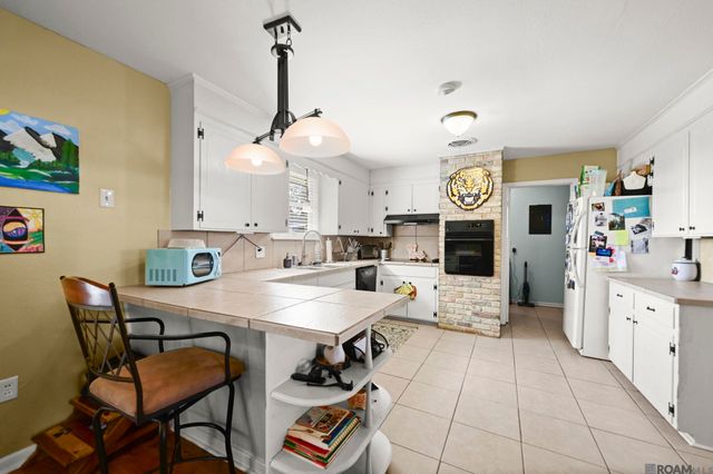 9042 Keaty Dr, Baton Rouge, LA 70809