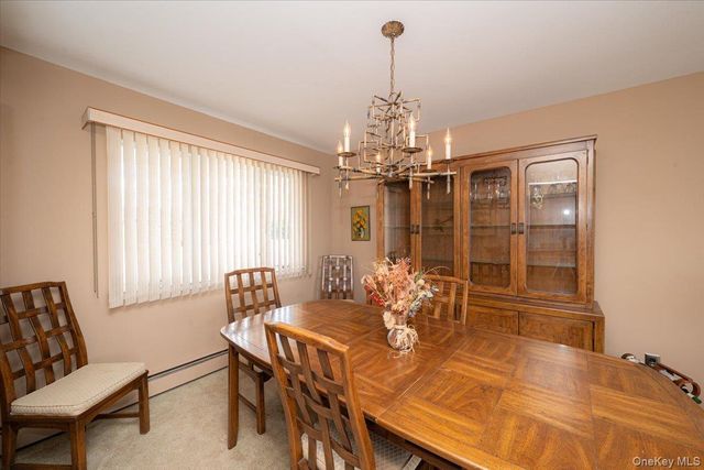 305 Kimberly Place, West Islip, NY 11795