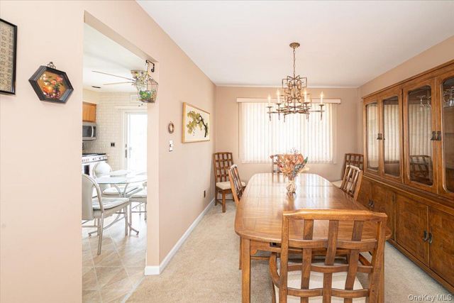 305 Kimberly Place, West Islip, NY 11795