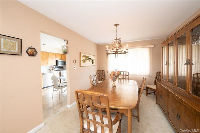 305 Kimberly Place, West Islip, NY 11795