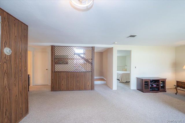305 Kimberly Place, West Islip, NY 11795