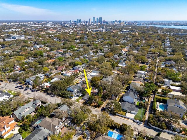 2627 W WATROUS AVENUE, Tampa, FL 33629