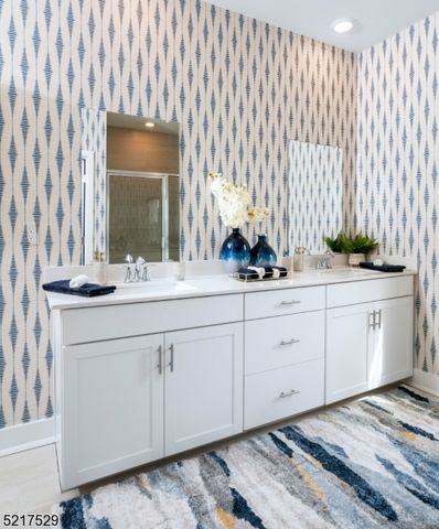 21 Eastwood Ter, East Hanover Twp., NJ 07035