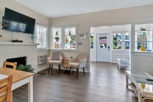 118 S J Street, Lake Worth Beach, FL 33460