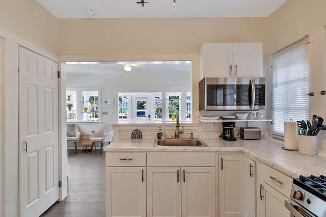 118 S J Street, Lake Worth Beach, FL 33460