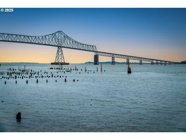 1 3RD St 503, Astoria, OR 97103
