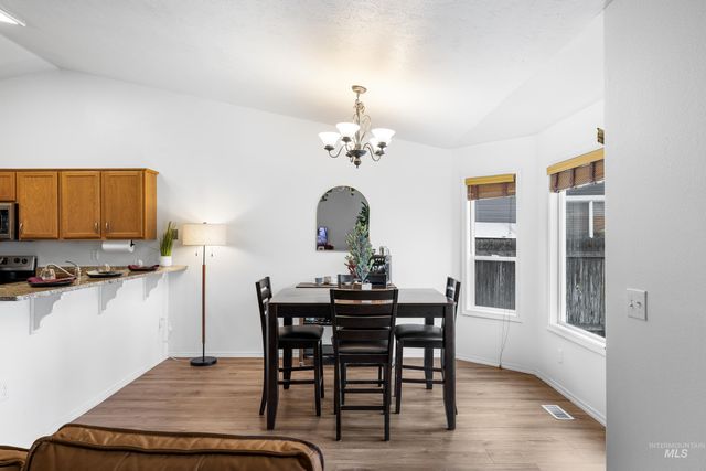 11956 W Driftwood Ct, Boise, ID 83713