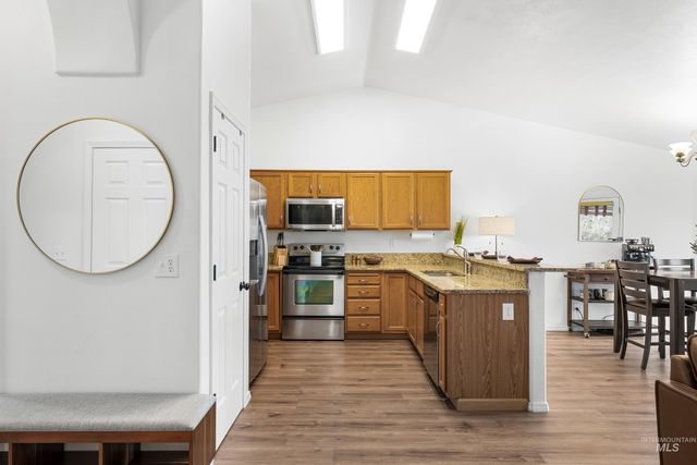 11956 W Driftwood Ct, Boise, ID 83713