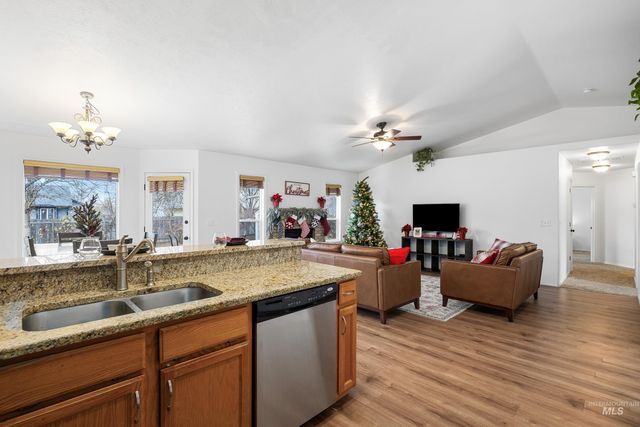 11956 W Driftwood Ct, Boise, ID 83713