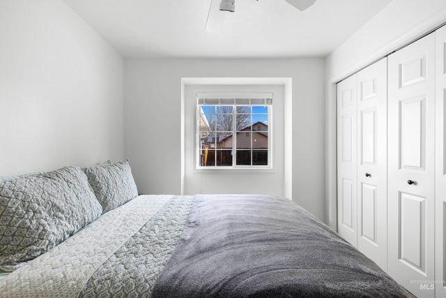 11956 W Driftwood Ct, Boise, ID 83713