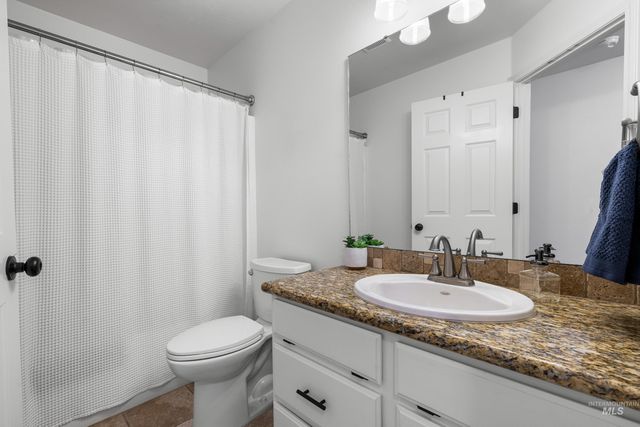 11956 W Driftwood Ct, Boise, ID 83713