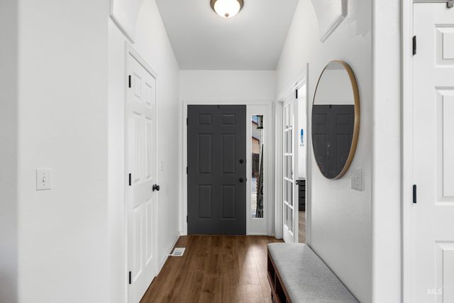 11956 W Driftwood Ct, Boise, ID 83713