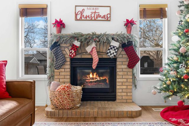 11956 W Driftwood Ct, Boise, ID 83713