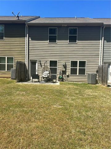 7863 Rock Rose Lane, Fairburn, GA 30213