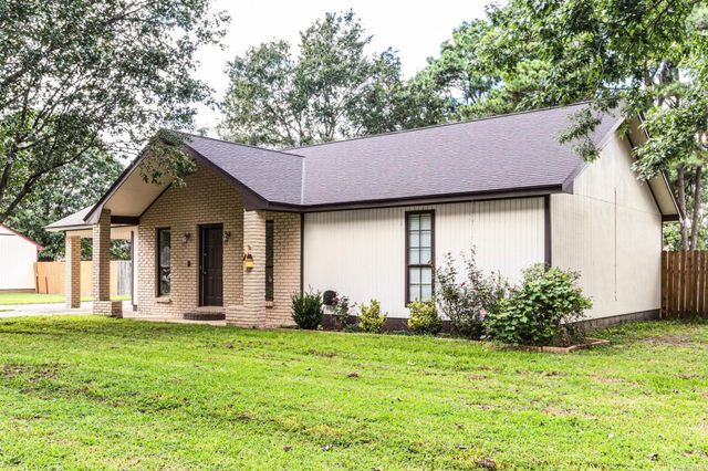 1300 Charles St., Trumann, AR 72472