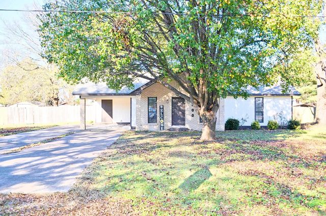 1300 Charles St., Trumann, AR 72472