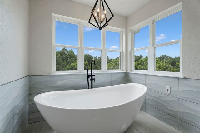 815 Steele Road, Tontitown, AR 72762