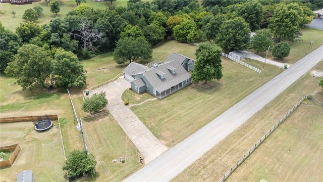 815 Steele Road, Tontitown, AR 72762